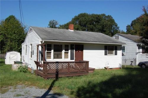 1103 Hickory Ave, Greensboro, NC 27405-5812