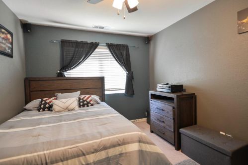 607 Grape St, Los Banos CA  93635-6372 exterior