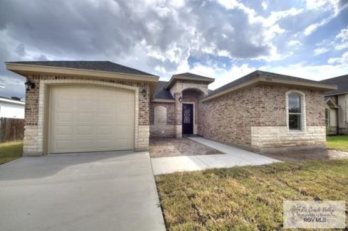 1015 Villas Del Norte, Weslaco, TX 78599-3621