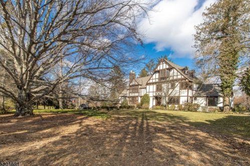 1 Kimball Cir, Westfield, NJ 07090-1830