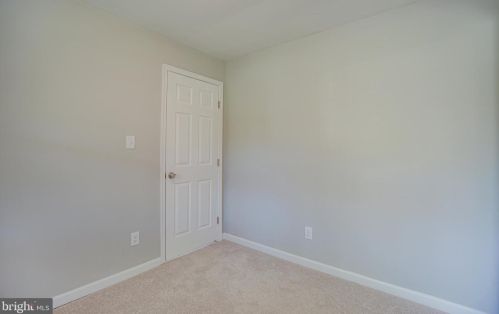 10600 Woodland Dr, Fredericksburg VA  22407-7759 exterior