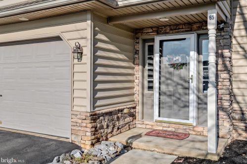 65 Patience Ln, Ephrata PA  17522-9157 exterior