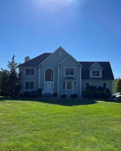 152 All Angels Hill Rd, New Hamburg, NY 12590-3326