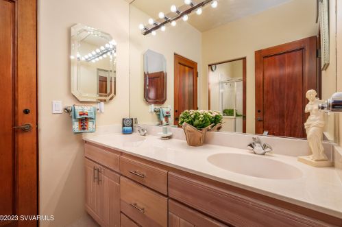 215 Calle Francesca, Sedona AZ 86336-4761 exterior