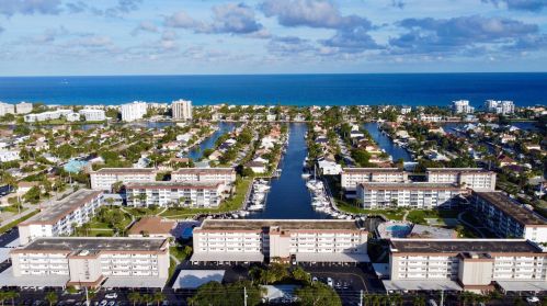 931 Gardenia Dr, Delray Beach FL  33483-4845 exterior