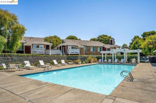 55 Bayside Ct, Richmond CA  94804-7443 exterior