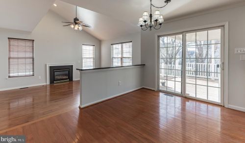 142 Laurel Trl, Swedesboro NJ  08085-4074 exterior