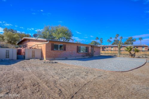 2215 Frannea Dr, Tucson, AZ 85712-2924