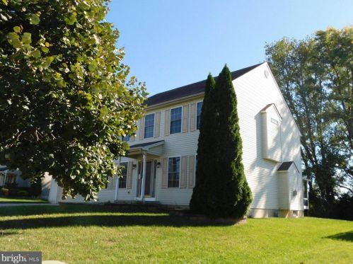 19 Boxwood Ct, West Deptford, NJ 08051-1394