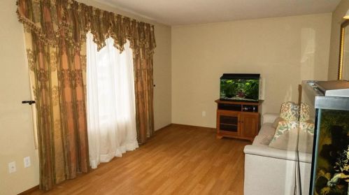 5142 Shawnee Blvd, Schnecksville PA  18078-2609 exterior