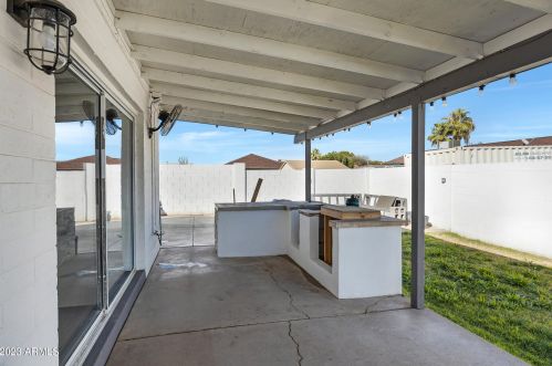 17827 9th Ave, Phoenix AZ  85023-1557 exterior