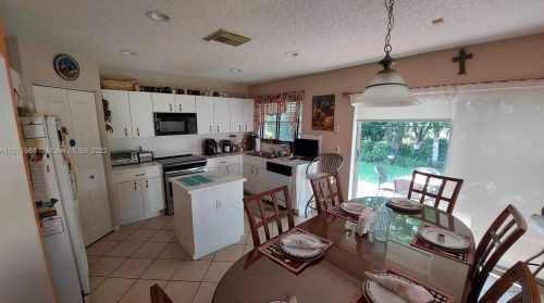 20831 22 Ct, Hollywood FL 33023-2927 exterior