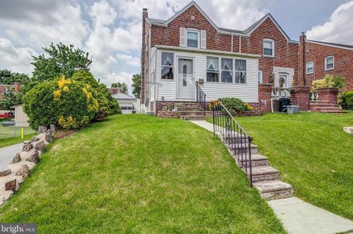 755 Clymer Ln, Ridley Park, PA 19078-1312