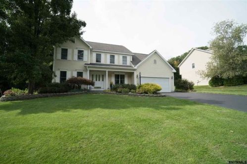 68 Brendan Ln, Schenectady, NY 12309-4951