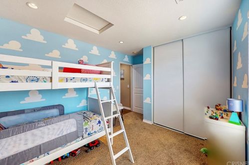 43123 Fleetwood Dr, Lancaster CA 93535-5213 exterior