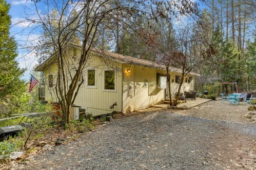 20134 Hosmer Mine Ct, Michigan Bluff CA  95631-9777 exterior