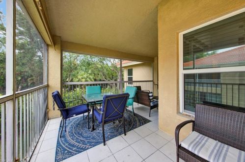 6815 Huntington Lakes Cir, Naples, FL 34119-8032