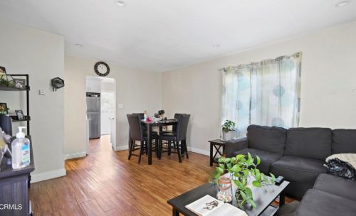 231 Roosevelt Ave, Oxnard CA  93030-0054 exterior