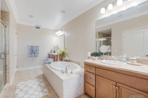 1545 Windshore Way, Oxnard CA  93035-1406 exterior