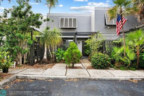 11306 15th Ct, Hollywood, FL 33026-2694