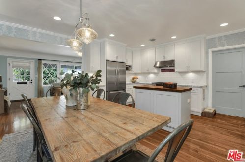 5528 Buffalo Ave, Van Nuys CA 91401-5226 exterior