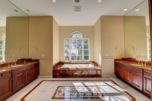 4255 Gleneagles Dr, Boynton Beach FL  33436-4914 exterior