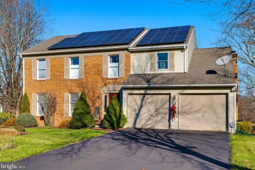 411 Shipwrighter Way, Lansdale PA  19446-4022 exterior