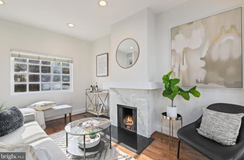 1508 Swann St, Washington DC 20009-3942 exterior