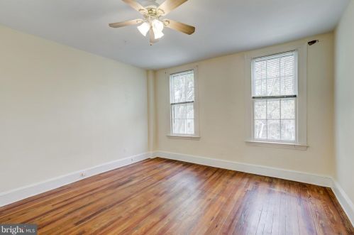 109 7 St, Washington DC  20003-1212 exterior