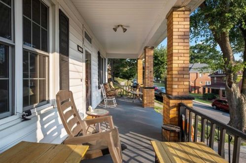 324 Elm Rd, Ambridge PA  15003-2134 exterior