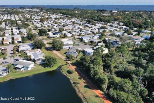 207 Cobia Ct, Sebastian FL  32976-2558 exterior