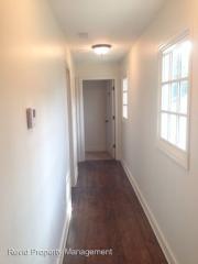 1662 Madison Ave, Memphis TN  38104-2508 exterior
