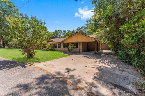 707 Kelly St, Woodville, TX 75979-4319