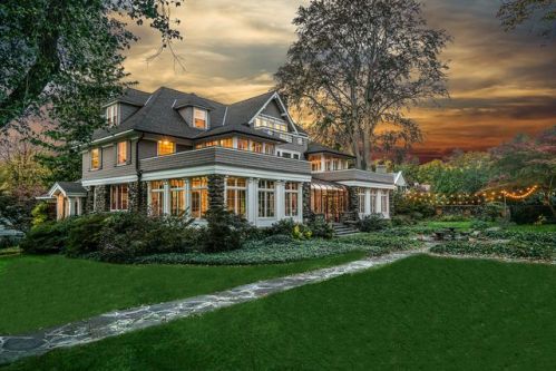 516 Fowler Ave, New Rochelle, NY 10803-2522