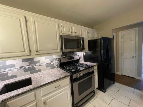 3908 Santa Maria Dr, Darbydale OH  43123-2823 exterior