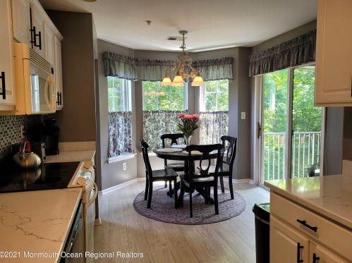 433 Mowat Cir, Trenton NJ  08690-3220 exterior