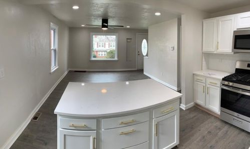 621 4th St, Verona, PA 15147-1326