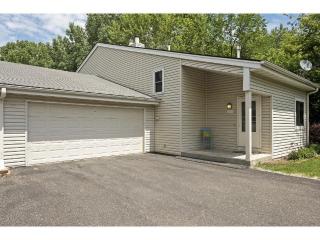 5515 Pompano Dr, Hopkins, MN 55343-8994