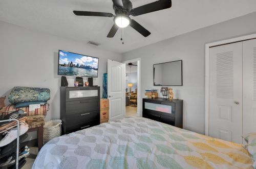 3197 Esperanto St, Fort Pierce FL  34953-4502 exterior