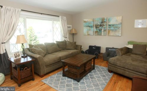 2407 Allendale Rd, Wilmington, DE 19803-5225