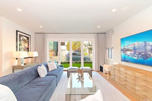 420 31st St, Manhattan Beach CA  90266-3975 exterior