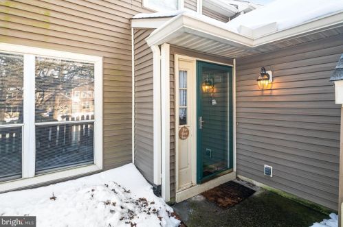 1579 Willow Pond Dr, Yardley, PA 19067-5793