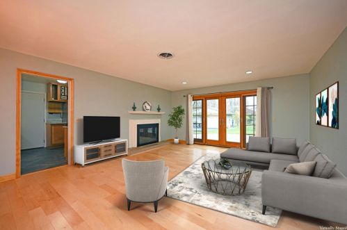 5124 Hagewa Dr, Cincinnati OH 45242-6247 exterior