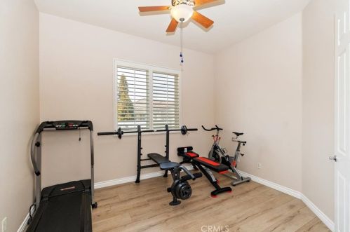 825 Sherwood Ct, Beaumont CA  92223-8556 exterior