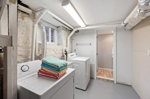 322 Sixth Ave, New Rochelle NY  10803-1605 exterior