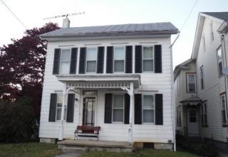 41 Memorial Blvd, Stricklerstown, PA 17073-9255