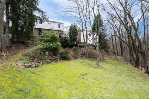 226 Iola St, Glenshaw PA  15116-2029 exterior