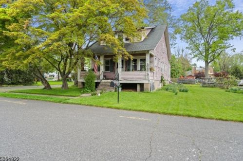 58 Wayside Ln, Trenton, NJ 08648-3621