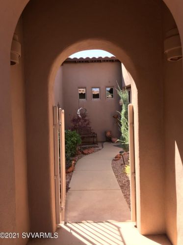 70 Sin Salida, Sedona, AZ 86351-9233