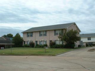 2300 Stone Hollow Dr, Brenham TX  77833-5638 exterior
